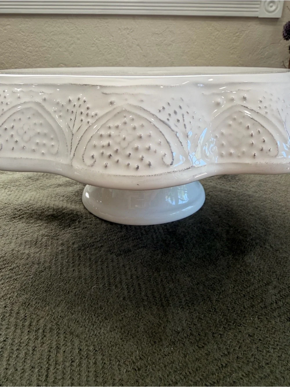 Sweet Ceramics Italy White Pedestal Cake Stand 13”x5”